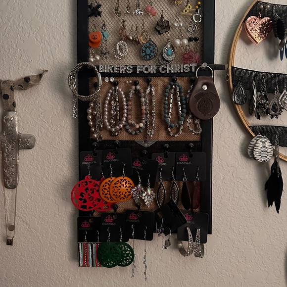 Paparazzi Jewelry…I have way too much!! - Picture 6 of 6